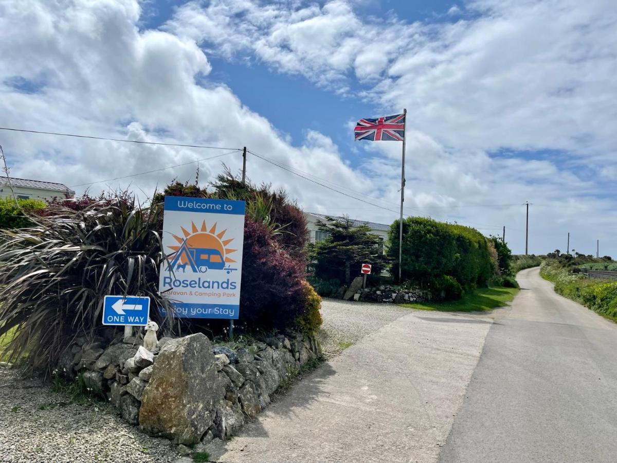 Roselands Caravan Park, Nr Lands End, Cornwall เซนต์จัสต์ ภายนอก รูปภาพ